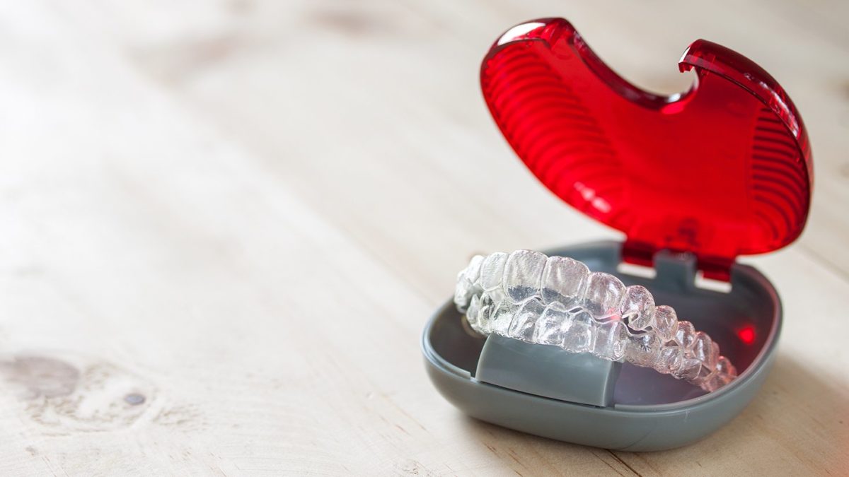 How to Clean Retainers [No Harsh Chemicals Required] Ask the Dentist